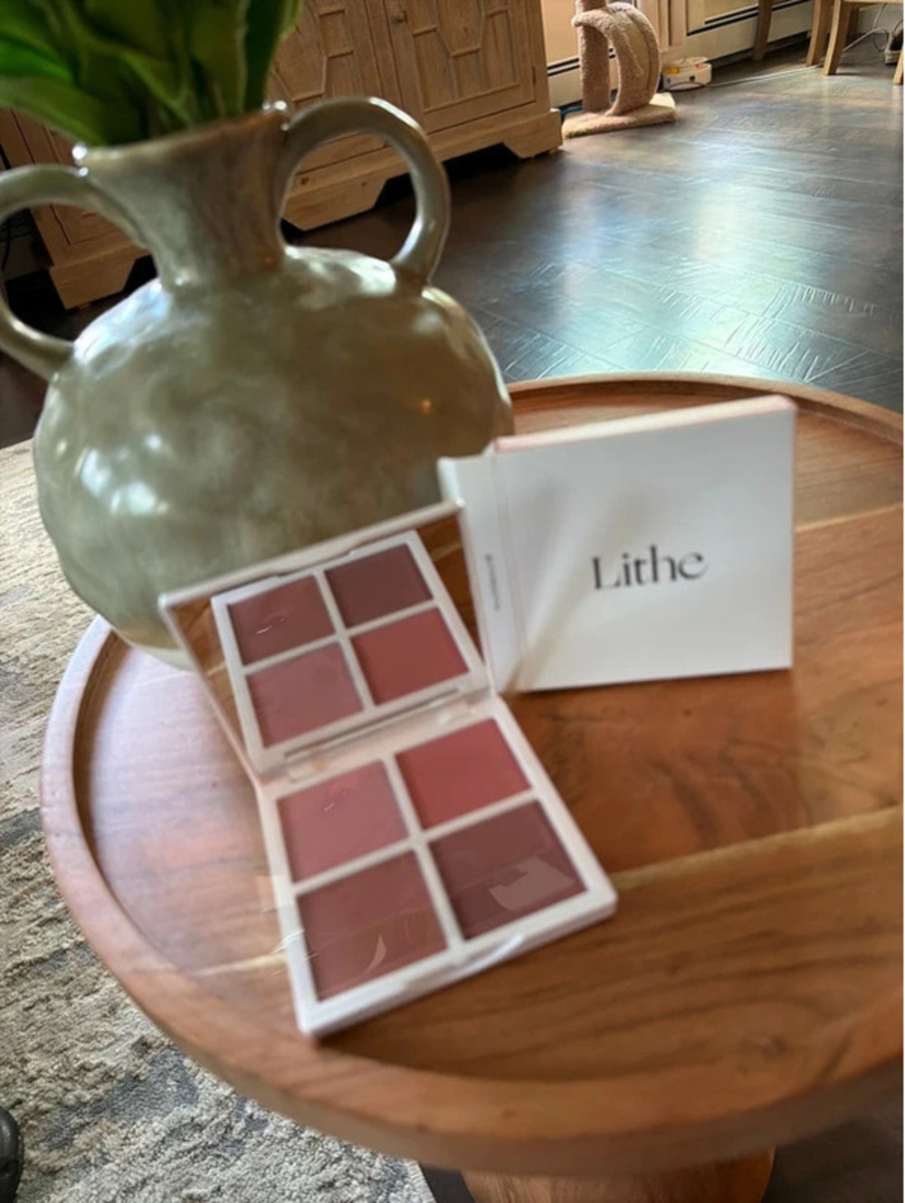 Lithe blush Palette - Picture 2 of 2